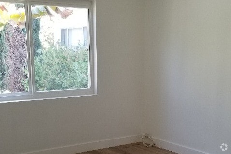 Building Photo - 14312 Riverside Dr Unit 2 Rental