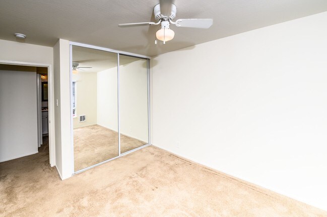 Regular 1 BR Bedroom