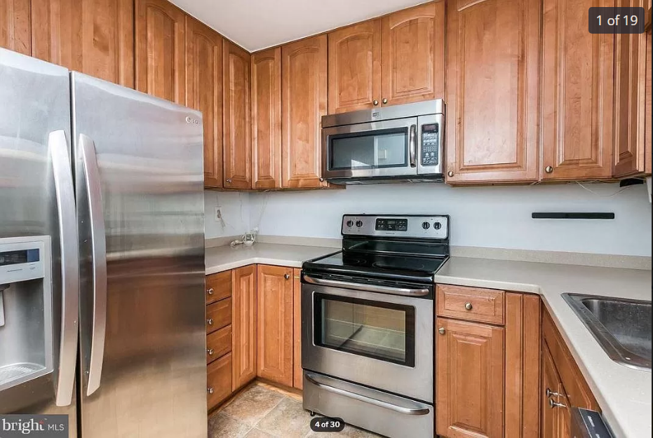 Photo - 13 W Hill St-