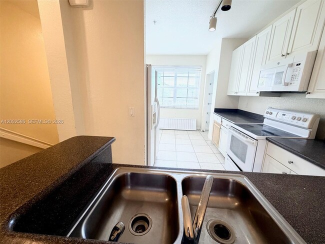 Photo - 1751 NE 6th St