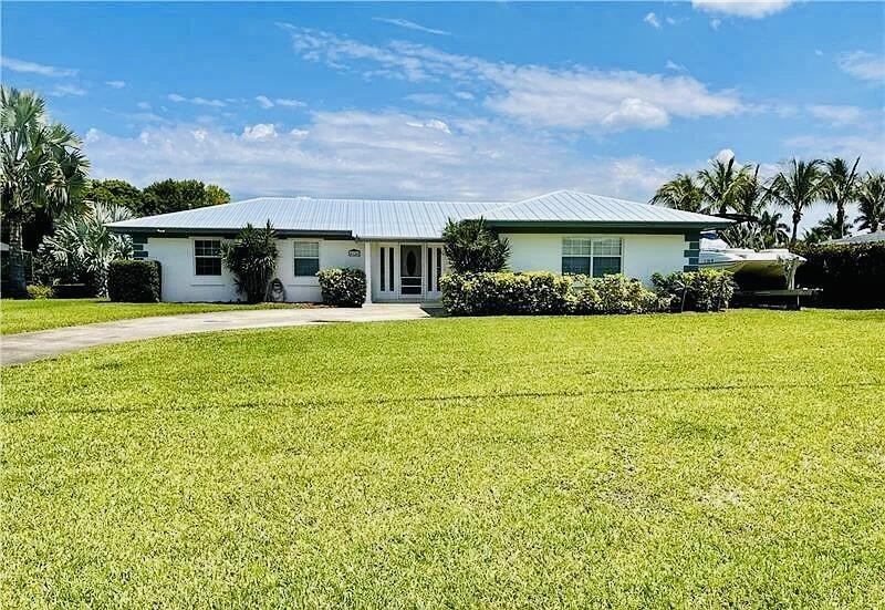 Photo - 416 SE Naranja Ave