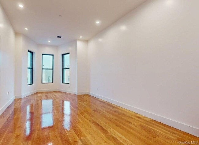 Photo - 1198 Greene Ave