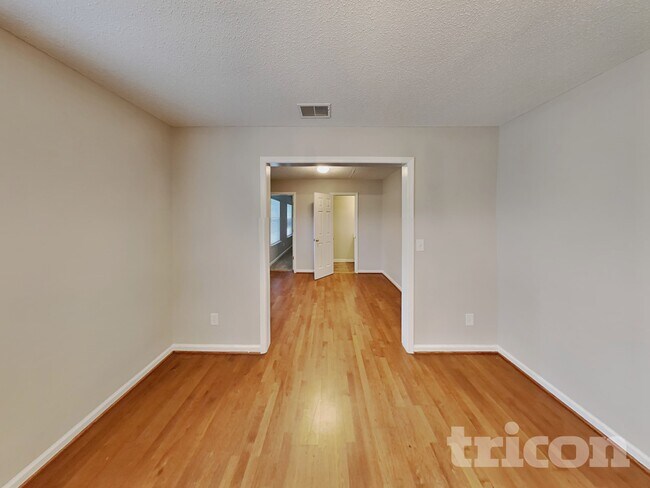 Photo - 134 Hunters Mill Ln