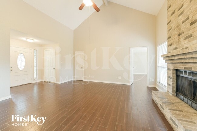 5030 Maurita Dr