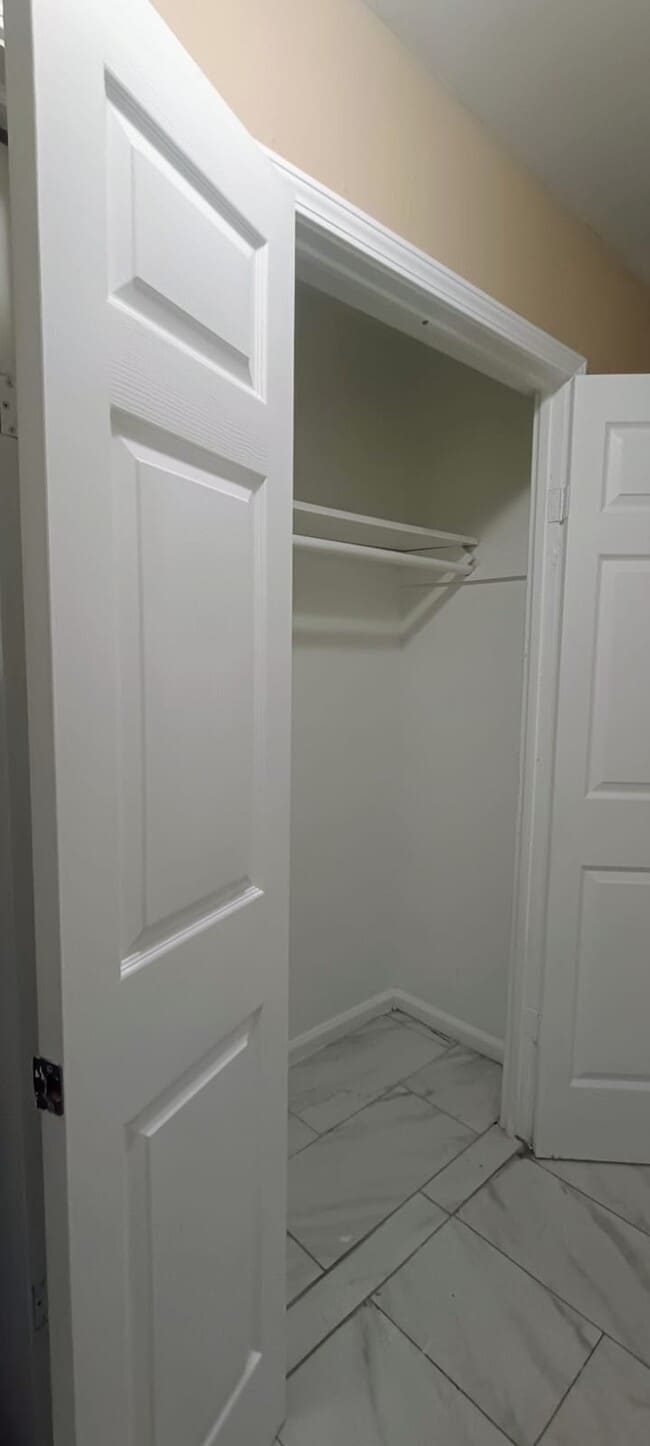 Photo - 8353 Alpine St