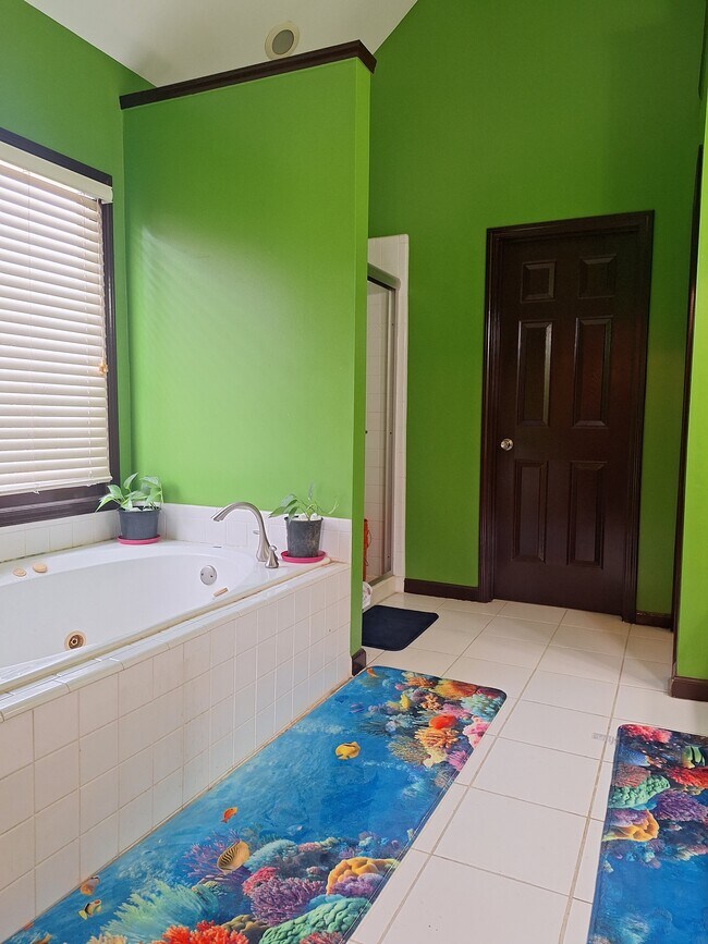 Photo - 100 Sunvalley Dr