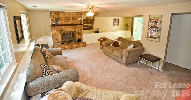 Photo - 1635 Van Dyke Dr