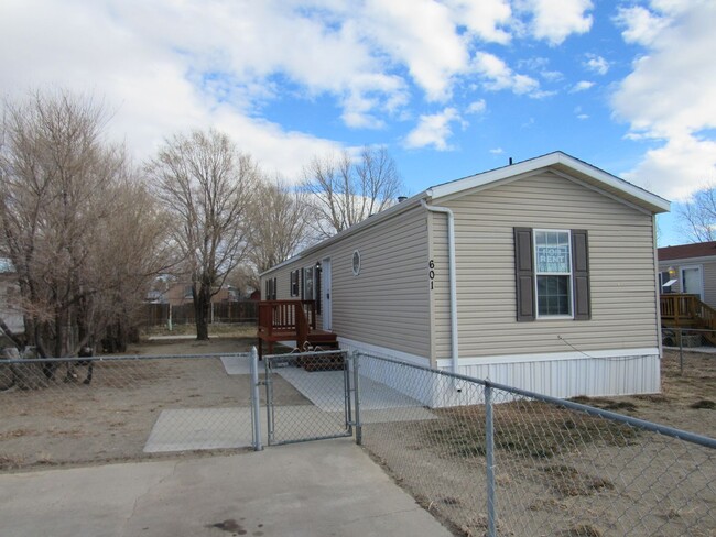 Newer Mobile Home! Move-in Ready! - Newer Mobile Home! Move-in Ready!