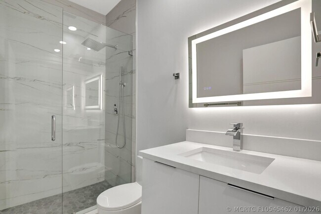 Photo - 660 Cypress Club Way Unit D11