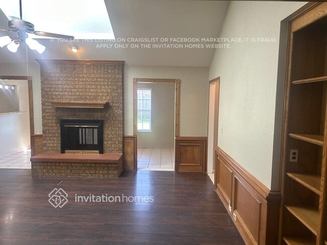 Photo - 316 N La Quinta Cir