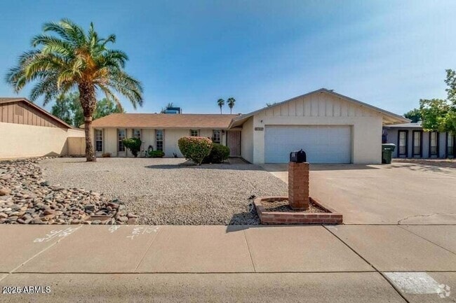 Building Photo - 3627 W Bloomfield Rd Rental