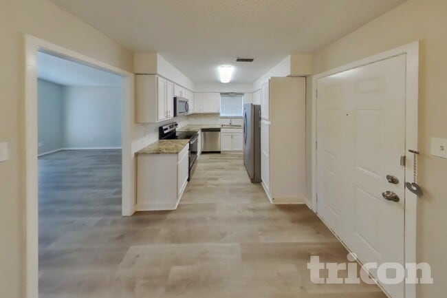 Photo - 725 Villa Ridge Dr