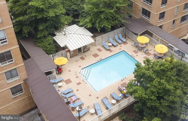 Photo - 355 I St SW Unit 226