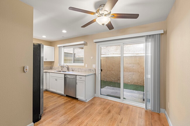 Photo - 10267 Black Mountain Rd