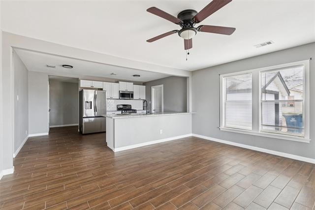 Photo - 410 Ayres St