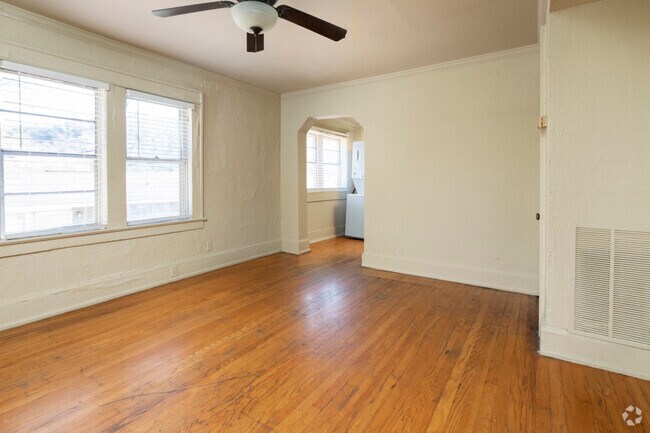 1BR, 1BA - 670SF - Silverado