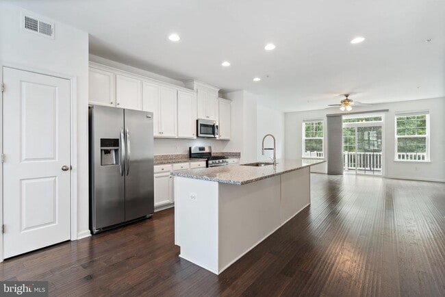 Photo - 23048 Mountain Laurel Ln