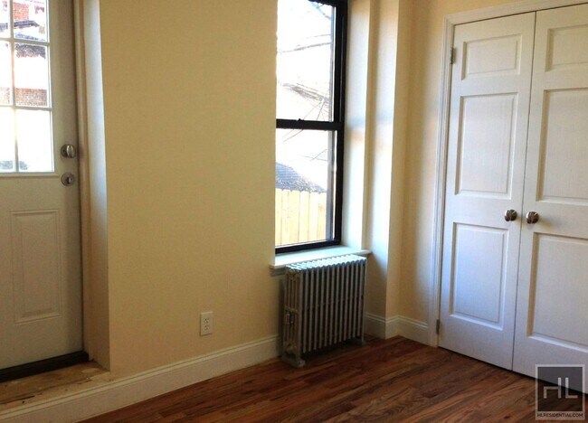 Photo - SENATOR STREET Unit 2