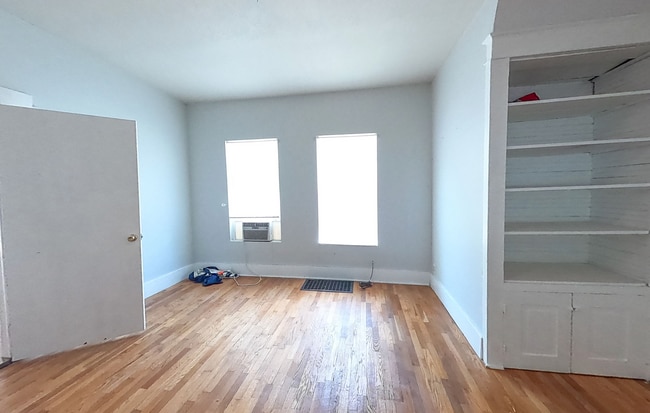 Bedroom - 4224 South Washington Street Unidad 1W