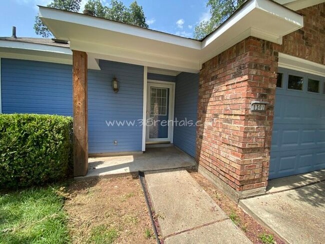 Photo - Home in Shady Grove available!