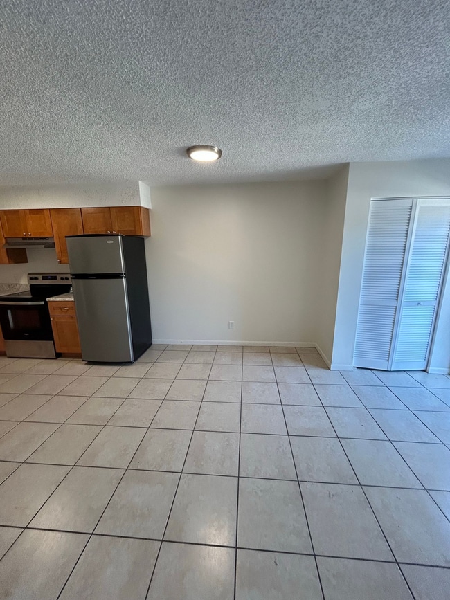 Photo - North Lakeland Apartment!