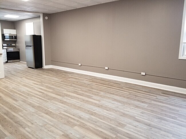 Photo - 415 Noblestown Rd Unit 2