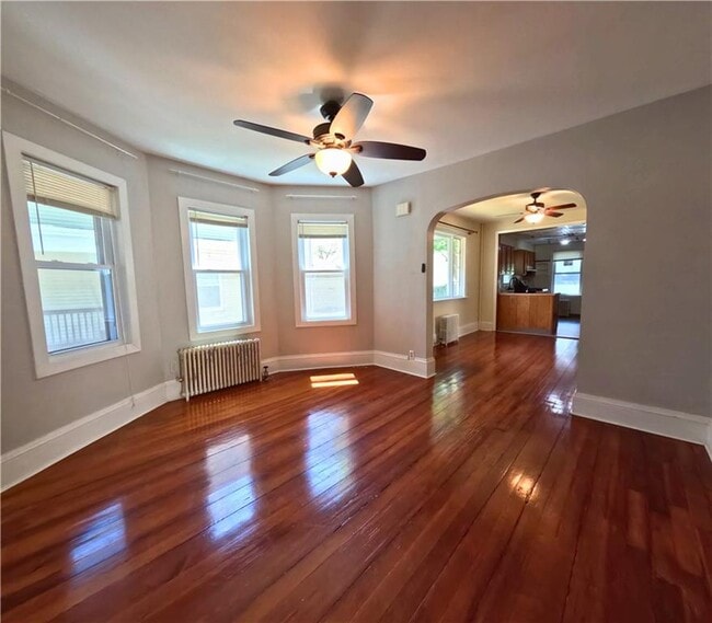 Building Photo - 1005 Narragansett Blvd Unit 1