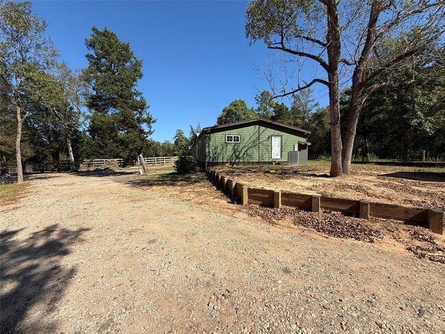 Photo - 10621 Parker Dr