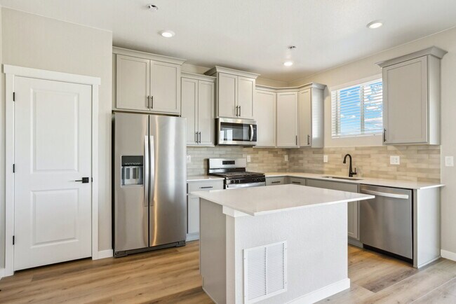 Photo - 17939 E 93rd Pl