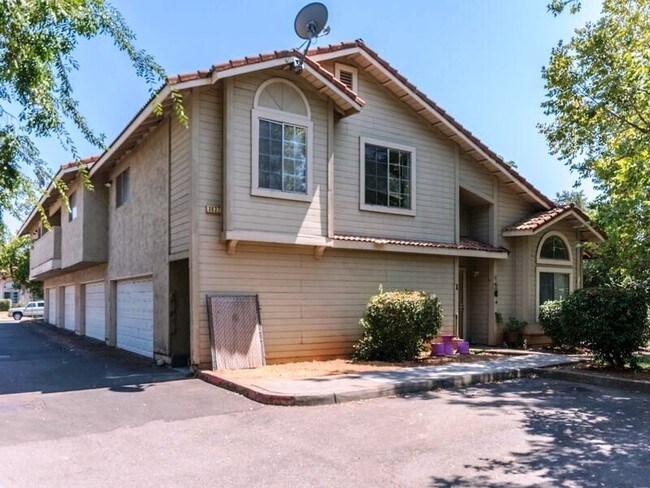 Photo - Engle Gardens