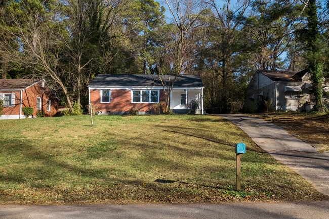 Photo - 1850 Hillsdale Dr