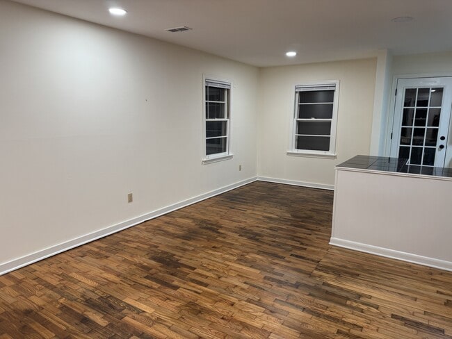 Photo - 908 Moss Hill Dr