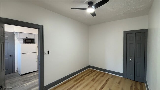 Photo - 1340 W 65th St