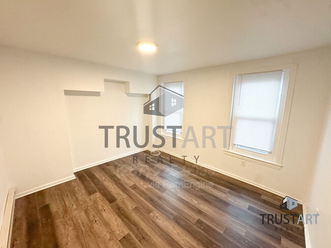 Photo - 2325 N 16th St Unit C