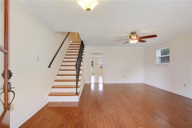 Photo - 348 W Robert E Lee Blvd