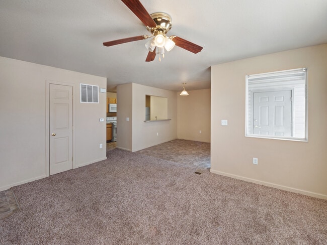 Lexington Hills Apartments