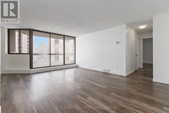 Photo - 340 Colborne St Unit 2106