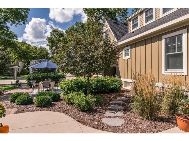 Photo - 538 4th Ave NW Unit Upper