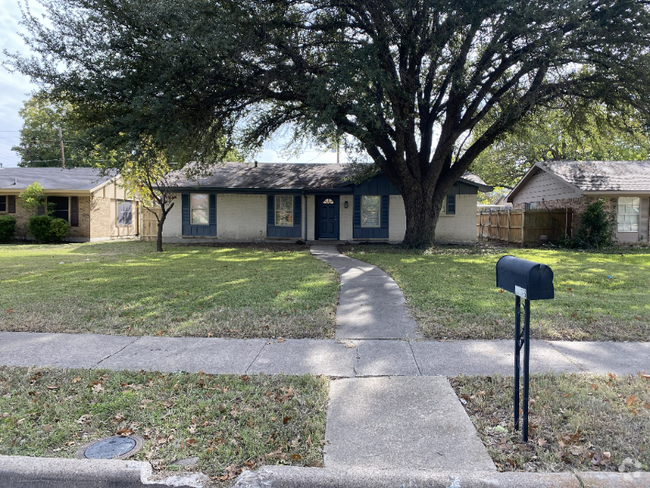 Building Photo - 2016 Japonica Ln Rental