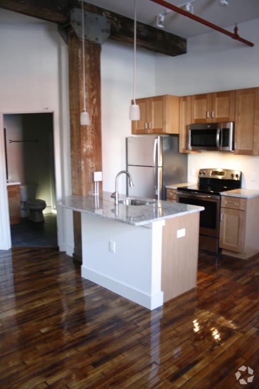 Building Photo - 425 N Prince St Rental