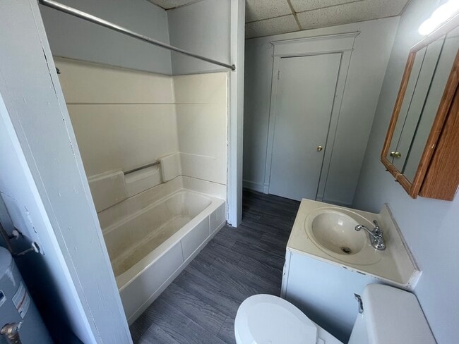 Photo - 425-3D Vermilion-N