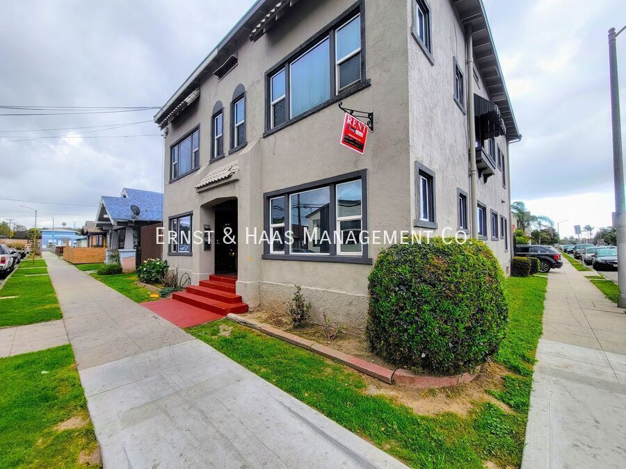 Photo - 708 E Burnett St