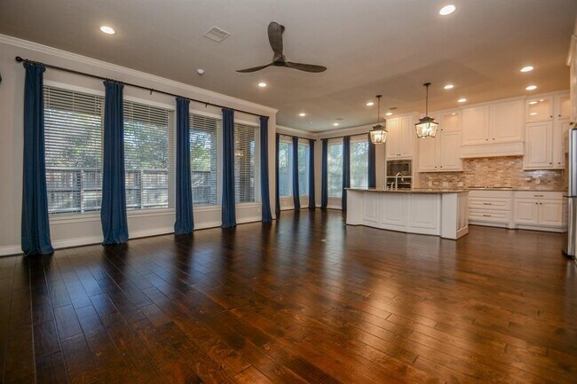 Photo - 64 Daffodil Meadow Pl