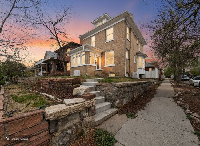 Building Photo - 2 Pennsylvania St