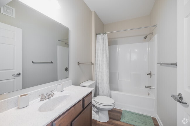 2BR, 2BA - 1,080SF - Primary Bathroom