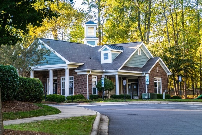 Photo - Tyvola Crossing Apartments