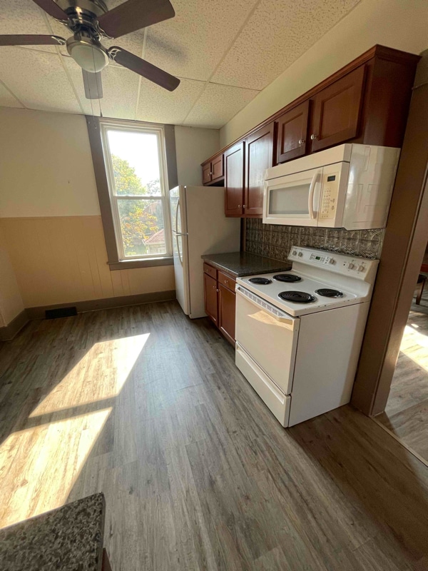 Photo - 218 State St