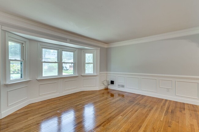 Photo - Charming 3+ BR single family home availabl...