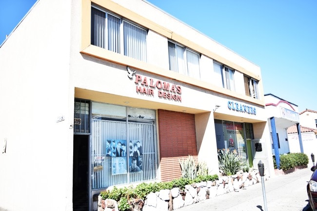 Zoe Seville Apts