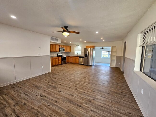 Photo - 125 Needle Blvd